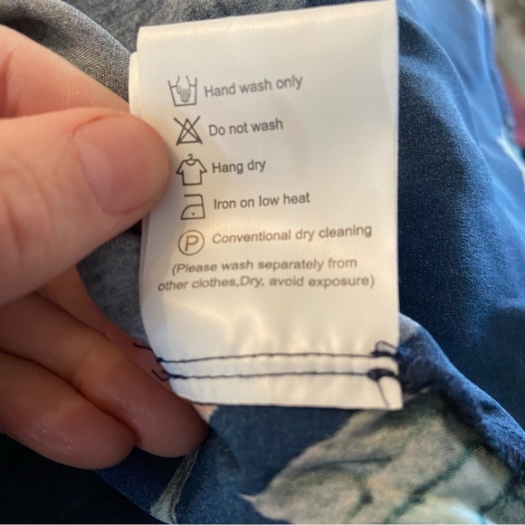 Muge women’s floral tunic blouse in size  4 - Picture 9 of 9